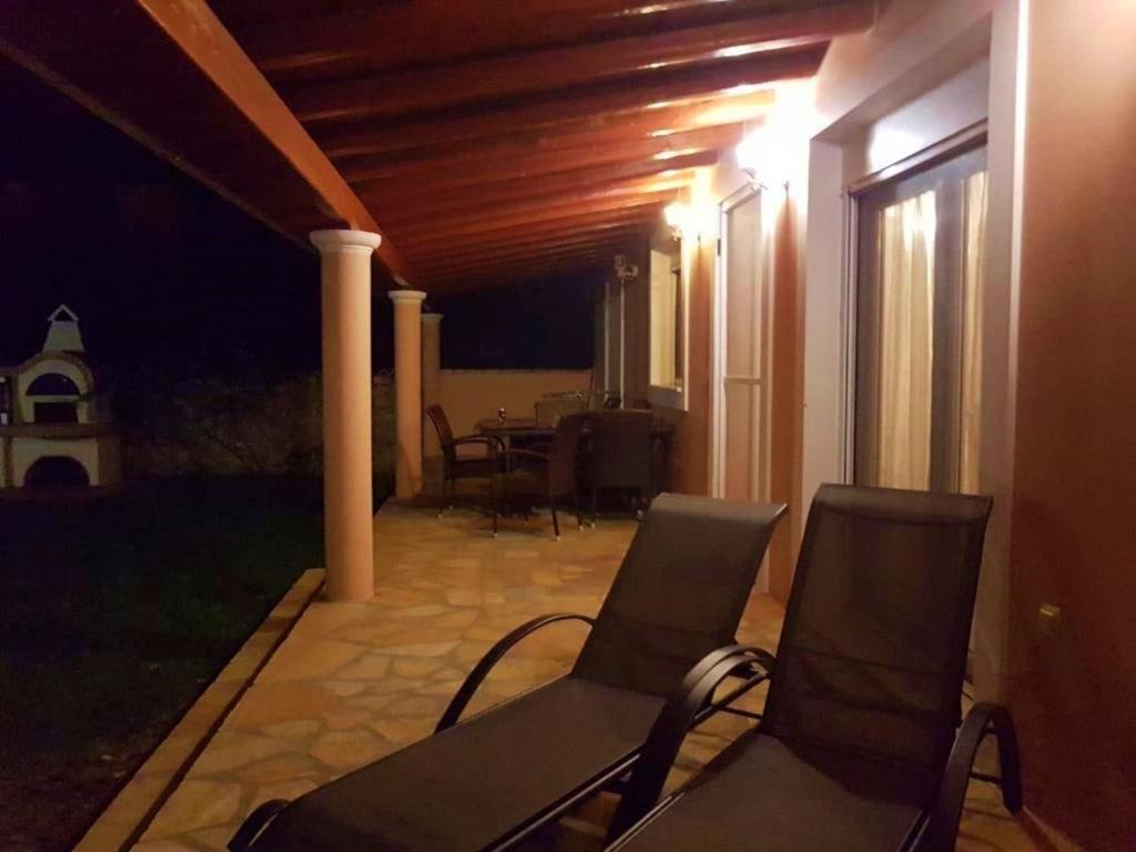 Villa Spiti Ute Makrádes Zewnętrze zdjęcie