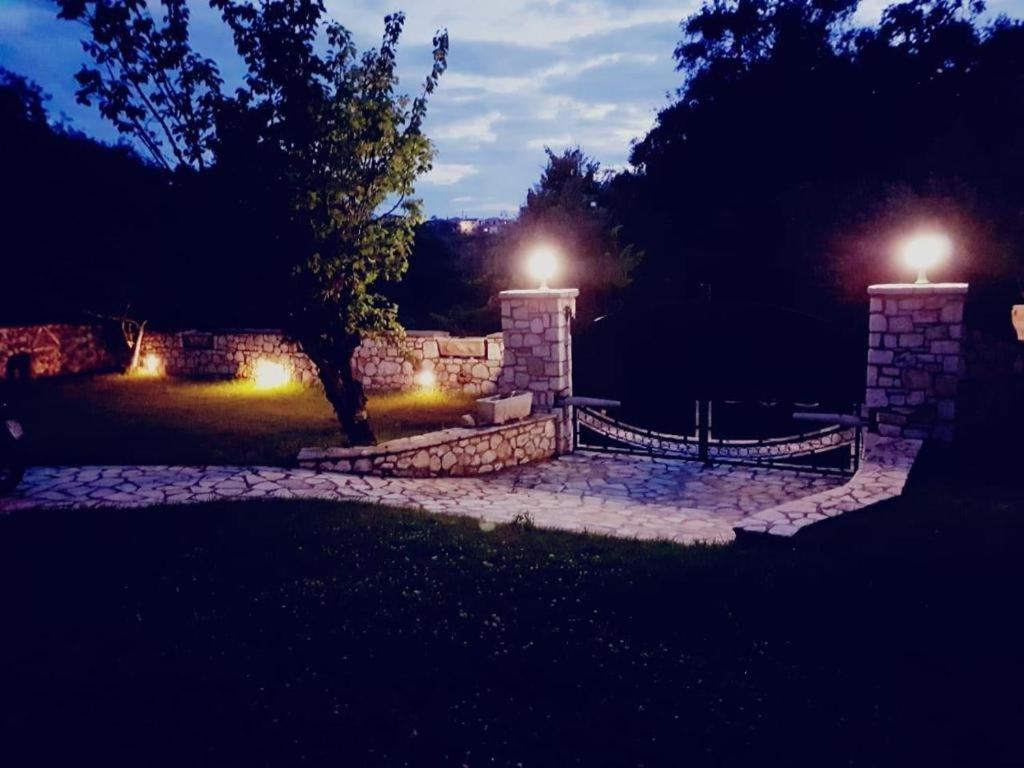Villa Spiti Ute Makrádes Zewnętrze zdjęcie